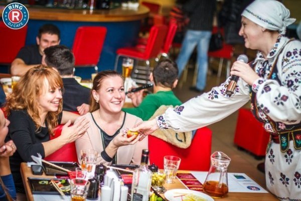 Андріївські вечорниці в луцькому діджей-кафе. ФОТО