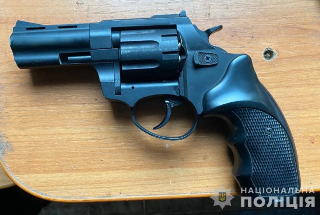 Вилучили психотропів на 2 мільйони: 41-річний наркозбувач налагодив «бізнес» у Луцькому районі