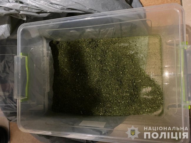 Вилучили психотропів на 2 мільйони: 41-річний наркозбувач налагодив «бізнес» у Луцькому районі