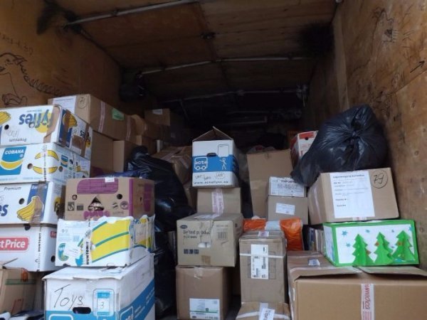 З Луцька до Волновахи повезли допомогу до новорічно-різдвяних свят. ФОТО