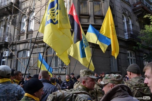 Мажоритарник Рицко «шукає правди» у львівському суді ФОТО