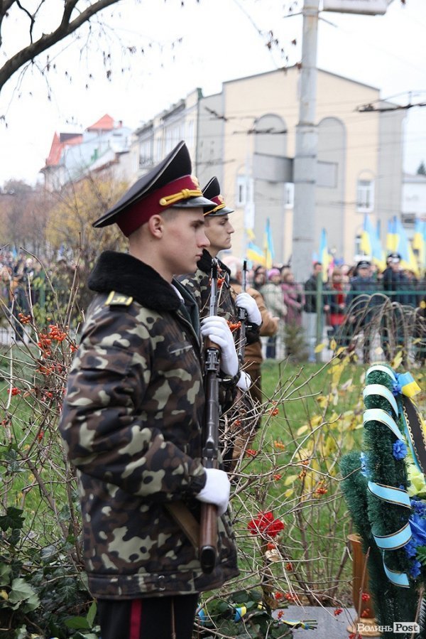 Як Луцьк вшановував жертв Голодомору. ФОТО