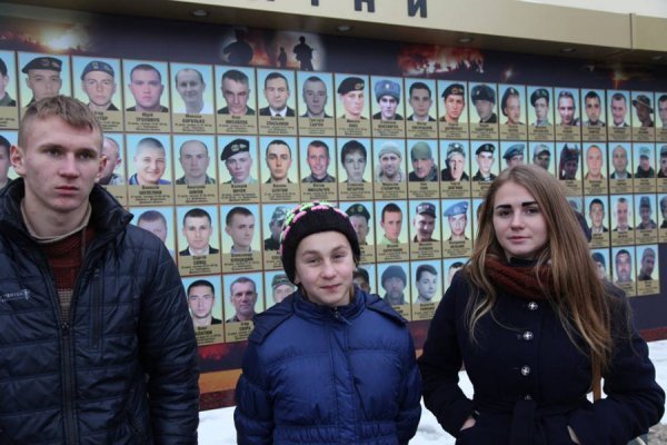 Родині Волинського Героя влаштували приємний сюрприз