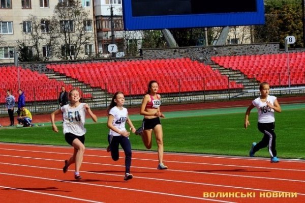 На оновленому «Авангарді» пройшли перші змагання. ФОТО