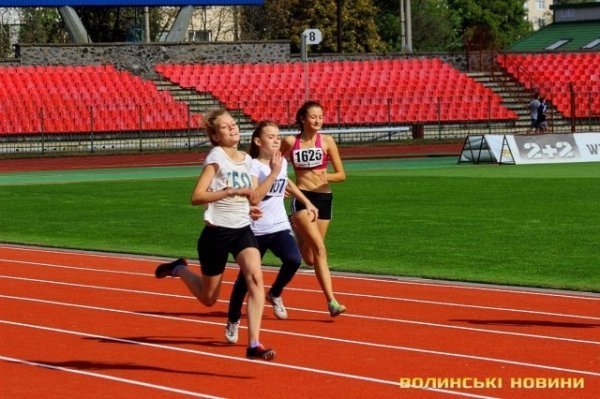 На оновленому «Авангарді» пройшли перші змагання. ФОТО