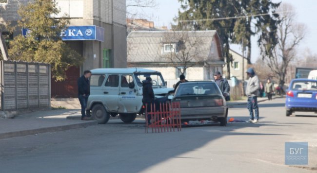 У Володимирі зіткнулися дві автівки. ФОТО