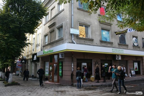 Закинутий луцький готель перетворили на мистецьку галерею. ФОТО