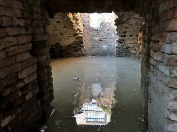 Археологи дослідили підвал у монастирському корпусі Луцького братства. ФОТО. ВІДЕО
