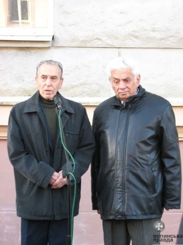 Спогадами про Миколу Ярощука, який в 1956-1972 роках був головою Волинського облвиконкому поділились і ті, хто знав його за життя, зокрема і Микола Бездушний, який на початку 60-х років обіймав посаду голови луцького виконкому