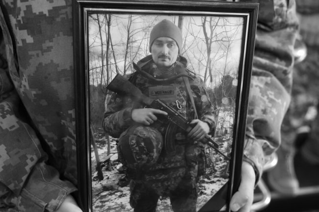 Луцьк - у скорботі: в останню дорогу провели Героя Едуарда Ковальчука