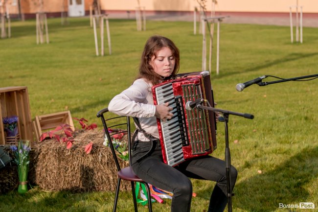 Із вітаннями та концертом: як на «Теремно Хліб» відзначають професійне свято. ФОТО*