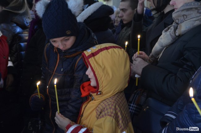 Загинув у день народження: Луцьк попрощався з воїном Віктором Лахаєм. ФОТОРЕПОРТАЖ