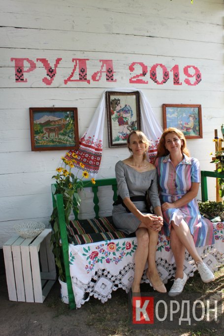 До свята у селі на Волині облаштували колоритну фотозону