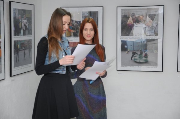 Волинські підлітки показали у фото, як бачать проблему насильства. ФОТО