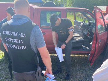 Пів мільйона заробітку: волинянин торгував машинами, ввезеними як допомога для ЗСУ. ФОТО