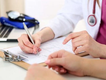 Повідомили, скільки лучан уклали декларації з сімейними лікарями