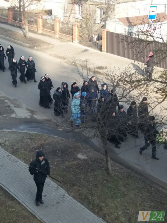 У Луцьку – хресна хода монахів УГКЦ