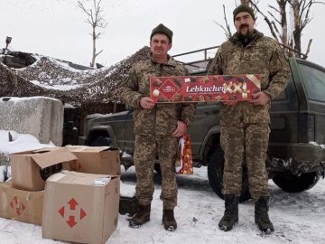 Волинських воїнів привітали з Новим роком на передовій. ФОТО