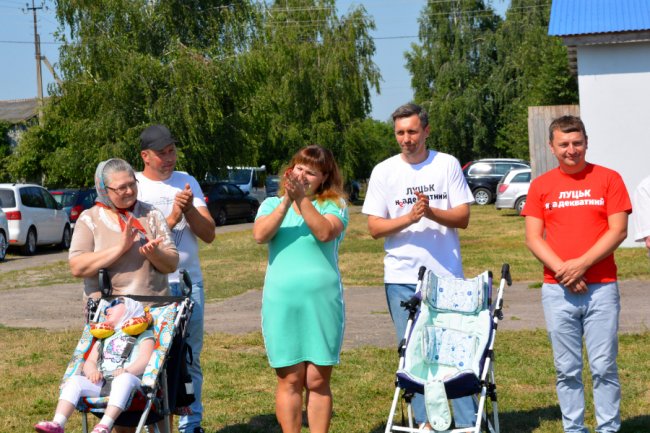 Луцькі активісти зібрали кошти на будівництво майданчика для дітей з ДЦП