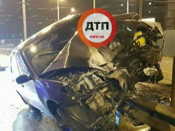 У Києві водій втік з місця аварії, залишивши помирати пасажирку