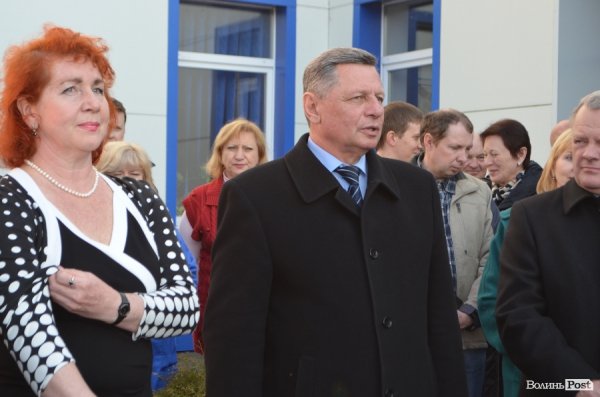 Волиняни подарували реанімаційний автомобіль для жителів Волновахи