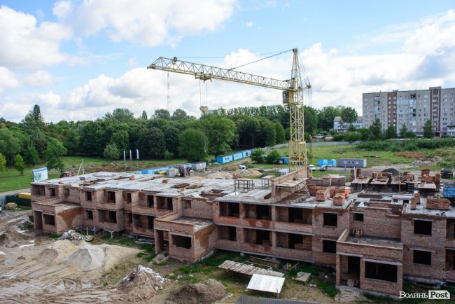 У Луцьку продовжують будувати комфортні та сучасні оселі у ЖК «Caramel Residence». ФОТО*