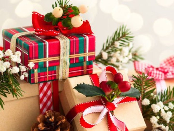 Новорічні подарунки без драми: гід для тих, хто купує все 30 грудня