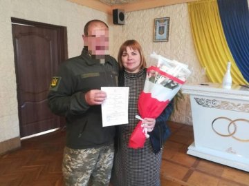 Військовий з Волині повернувся після поранення та одружився з коханою