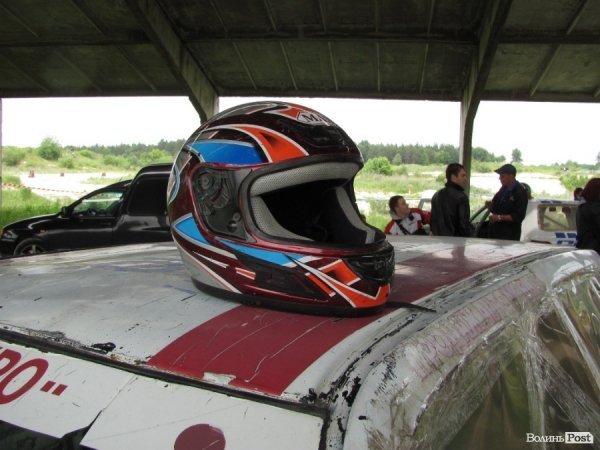 Під Луцьком змагалися автогонщики. ФОТО 