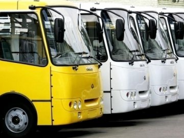 Як у волинському місті у святкові дні курсуватиме громадський транспорт