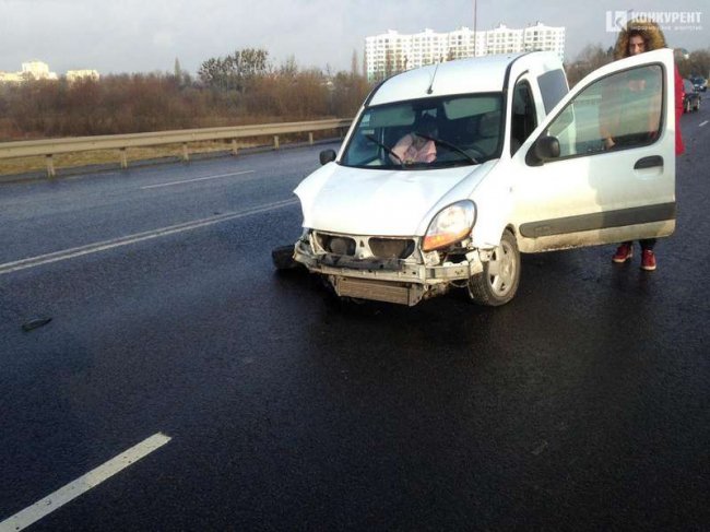 У Рованцях зіткнулися дві автівки. ФОТО