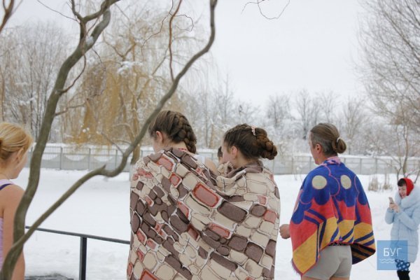 Як на Водохреще пірнали у Нововолинську