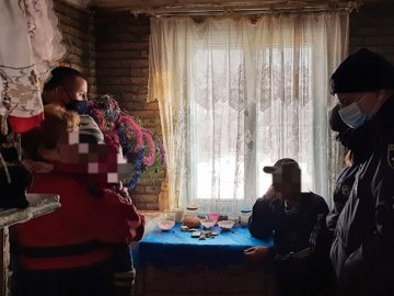 На Волині соцслужби тимчасово вилучили двох дітей з неблагополучних сімей