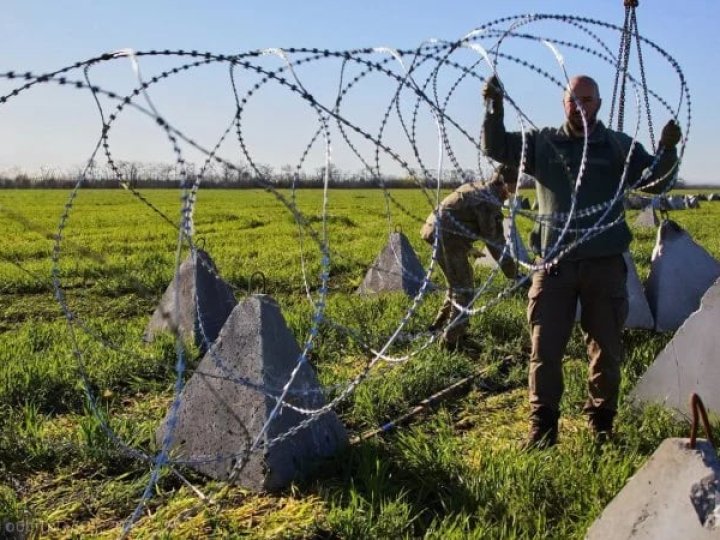 Армія РФ планує створити буферну зону на півночі, - Сирський