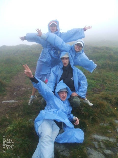 Туристи в будь-яку погоду - туристи