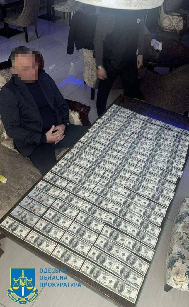 На хабарі у  тисяч погорів депутат із Одещини