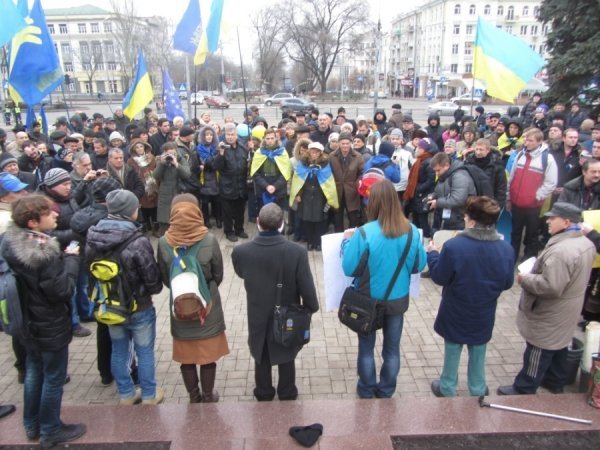 Марш Євромайданівців у Донецьку. ФОТО. ВІДЕО