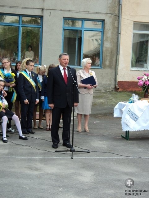 Останній дзвінок у луцькому навчально-реабілітаційному центрі. ФОТО