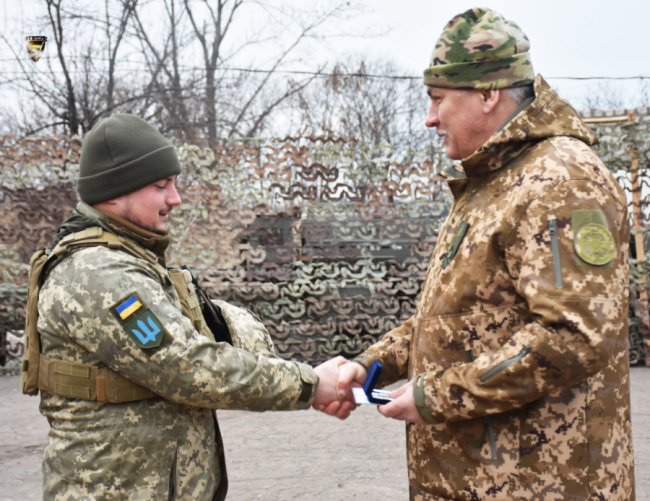 Військових волинської бригади нагородили відзнаками. ФОТО