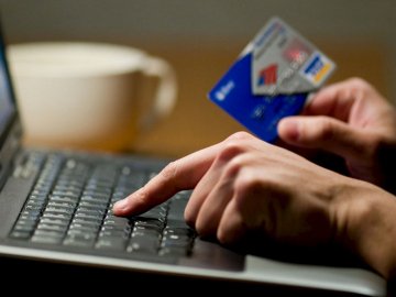 Волинянина, який хотів придбати дизпаливо, ошукали шахраї