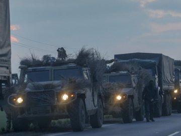 Розвідка зафіксувала рух колон військової техніки в районі кордону Чернігівщини: росіяни готують провокації