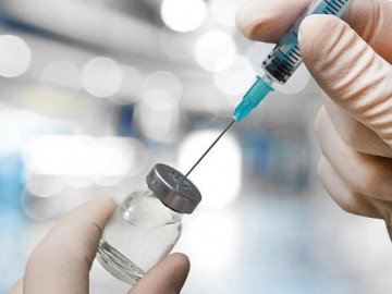 Коли почнуть вакцинувати від COVID-19