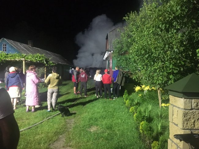 У селі на Волині горів хлів із сіном та дровами. ФОТО