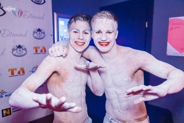 Фото з вечірки в клубі Z-Bar