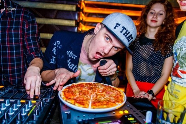 Фото з вечірки в клубі Z-Bar