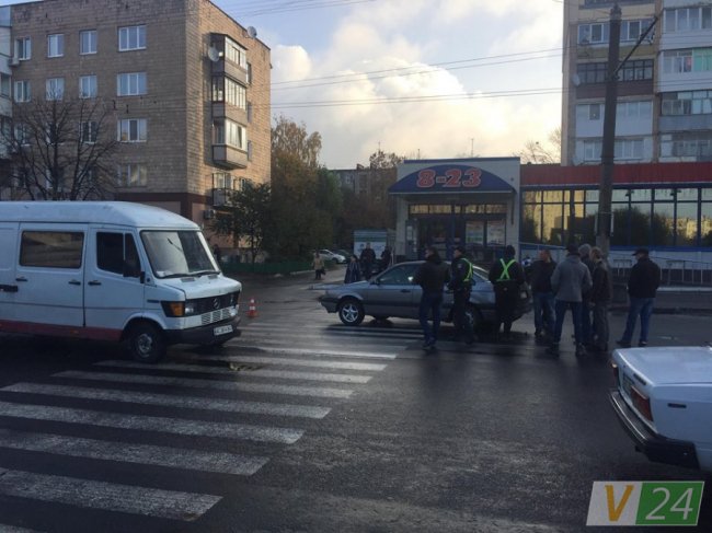 У Луцьку легковик збив жінку на «зебрі», – ЗМІ