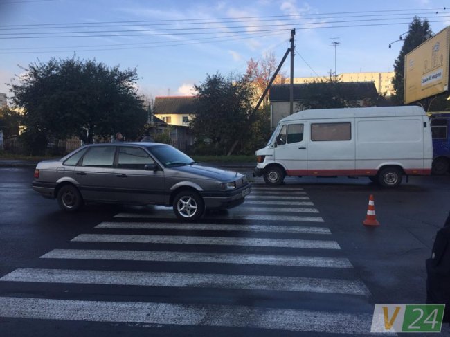 У Луцьку легковик збив жінку на «зебрі», – ЗМІ