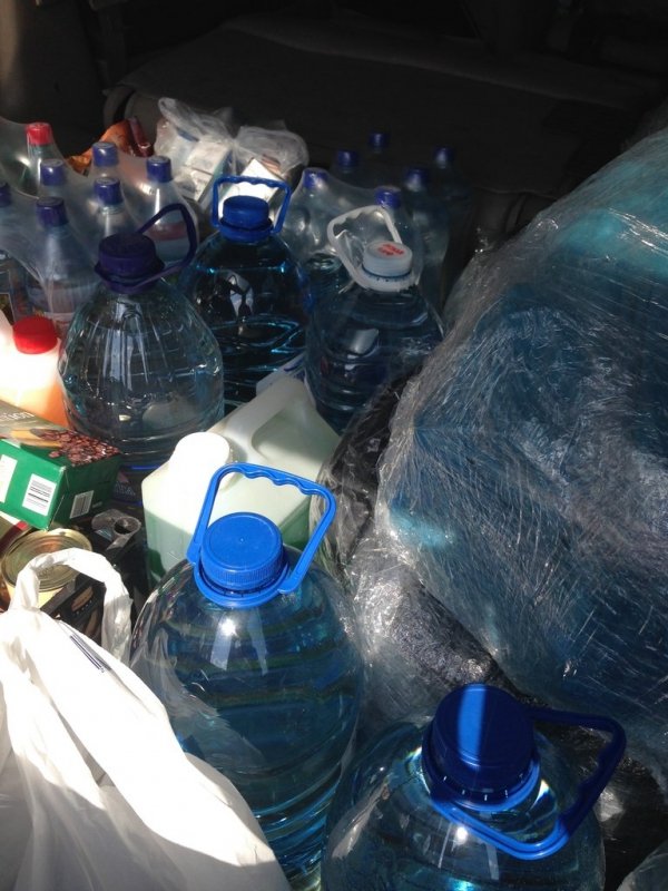 У луцьких супермаркетах продовжують збирати їжу для бійців АТО.ФОТО