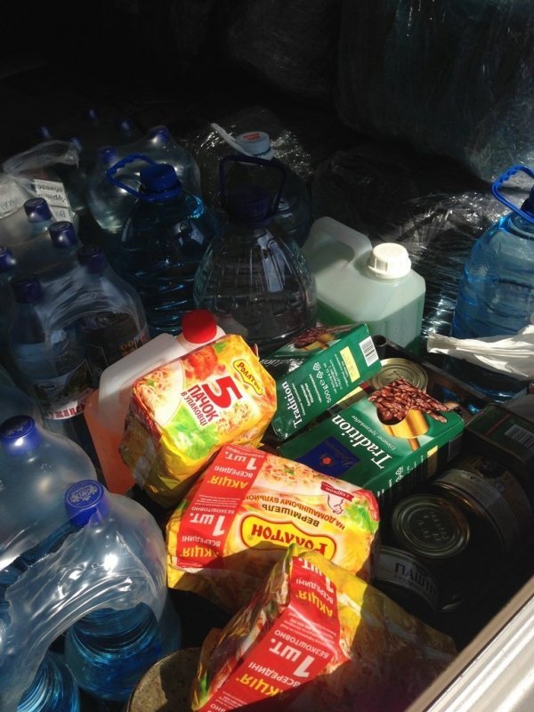 У луцьких супермаркетах продовжують збирати їжу для бійців АТО.ФОТО