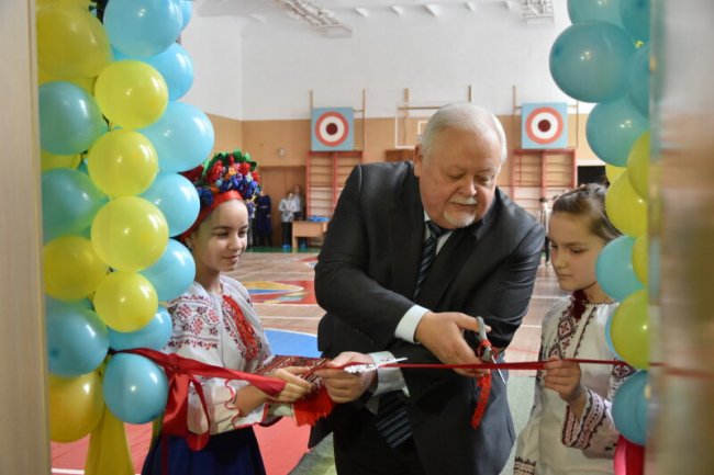 У луцькій гімназії №21 – новий басейн. ФОТО